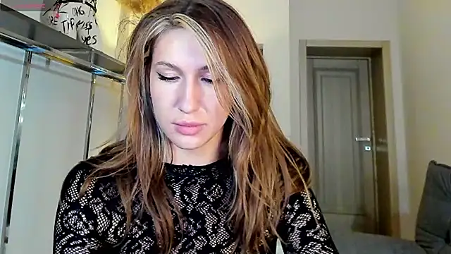 MariGven online show from 09/18/25, 02:41