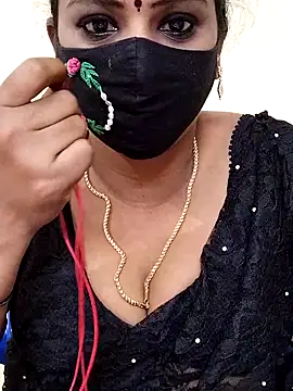 Snapshot of yoga-mithraa chatting on 11/13/25, 05:23 yoga-mithraa online show from 11/13/25, 05:23