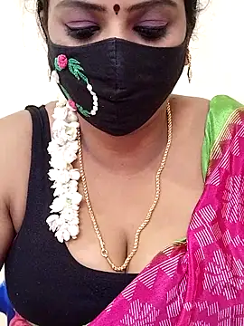 Snapshot of yoga-mithraa chatting on 11/16/25, 02:00 yoga-mithraa online show from 11/16/25, 02:00