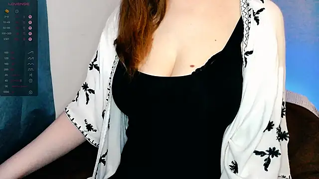 Snapshot of ChaosVictoria chatting on 11/21/25, 03:38 ChaosVictoria online show from 11/21/25, 03:38