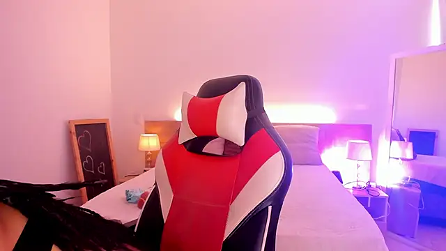 Dakota Mars online show from 12/20/25, 08:16