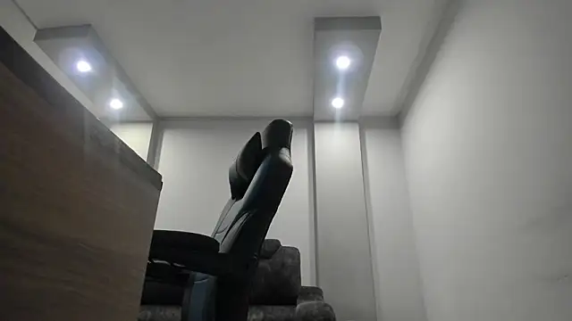 Dakota Mars online show from 03/28/26, 08:08