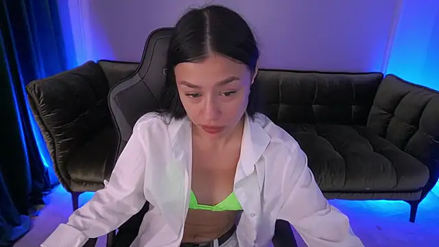 FataleNellie online show from 09/18/25, 08:00