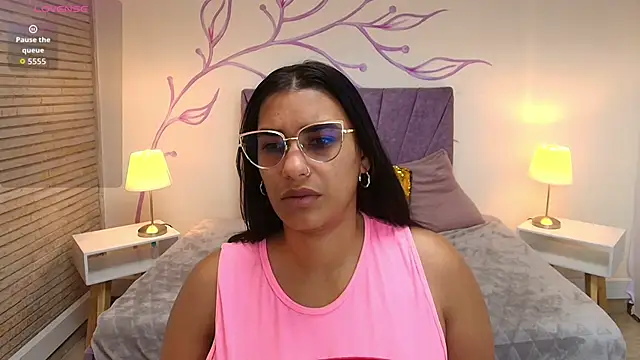 Lia Blake  online show from 09/15/25, 12:16