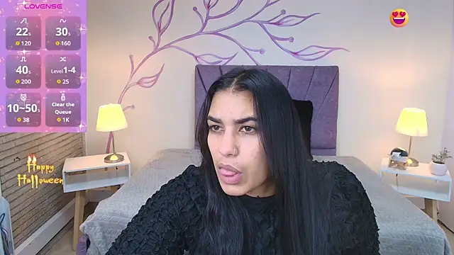 Lia Blake  online show from 11/24/25, 12:27