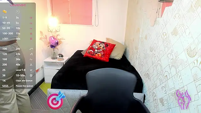 Lia Blake  online show from 01/14/26, 12:11