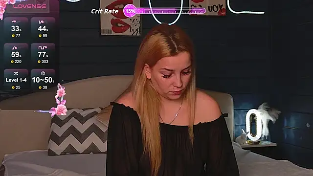 Snapshot of Crystal_Jull chatting on 10/28/25, 11:36 Crystal Jull online show from 10/28/25, 11:36