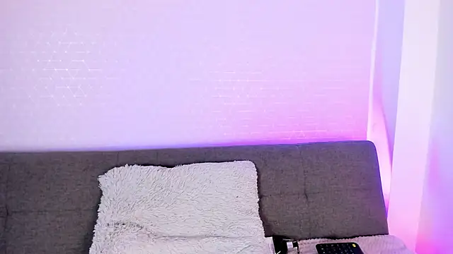 missweetpeach online show from 11/27/25, 09:06