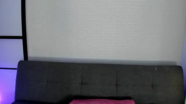 Snapshot of missweetpeach chatting on 07/07/26, 04:22 missweetpeach online show from 07/07/26, 04:22