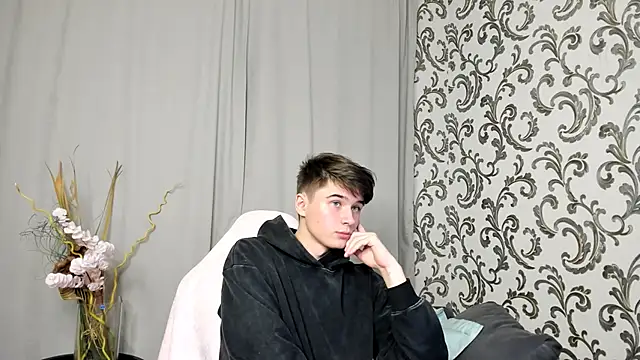 SherlockMax online show from 09/18/25, 05:59