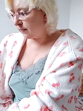 VikaKing online show from 09/27/25, 09:03