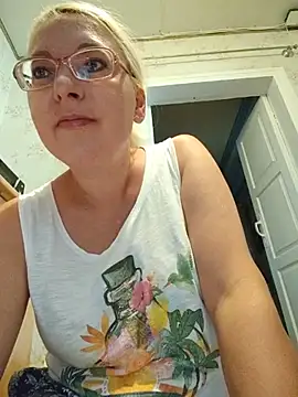 VikaKing online show from 07/17/26, 05:36