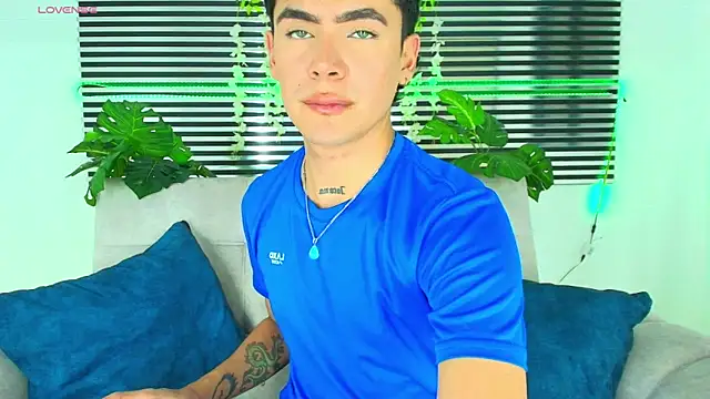 CamiiGuzmanX online show from 01/08/26, 08:11