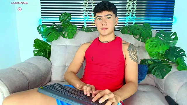 CamiiGuzmanX online show from 03/14/26, 08:36