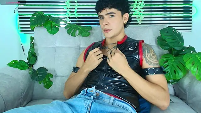 CamiiGuzmanX online show from 05/22/26, 10:04