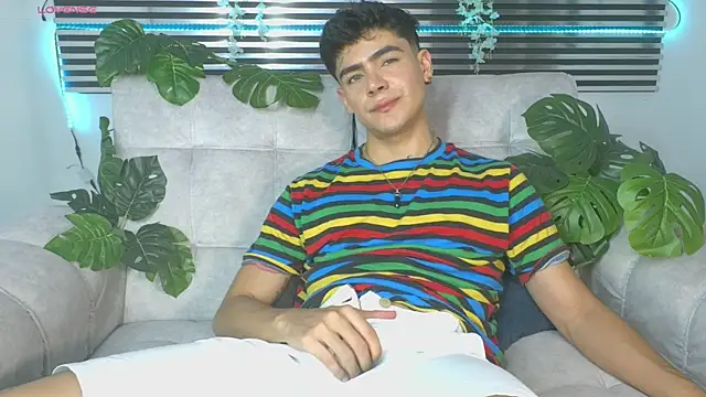 CamiiGuzmanX online show from 05/23/26, 09:30