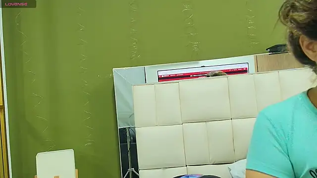 gisell gomez online show from 10/26/25, 12:00