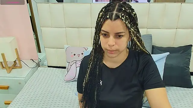 gisell gomez online show from 11/26/25, 01:12