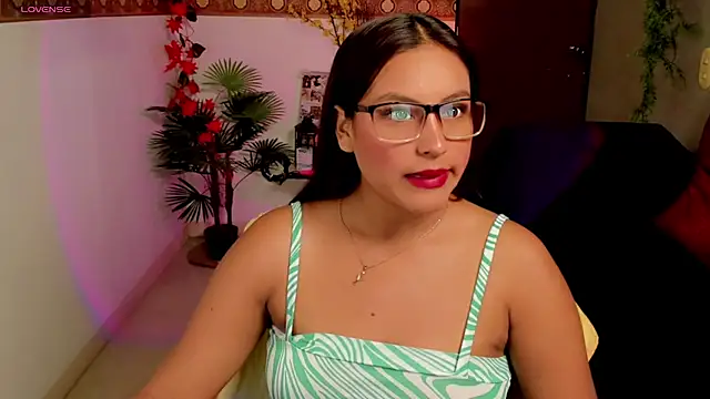 Cameroon-Diaz online show from 02/09/26, 01:48