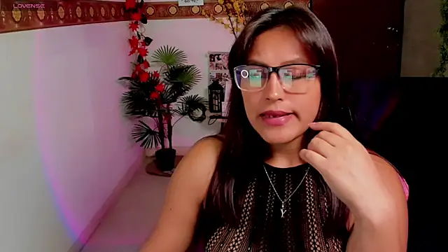 Cameroon-Diaz online show from 02/11/26, 01:49