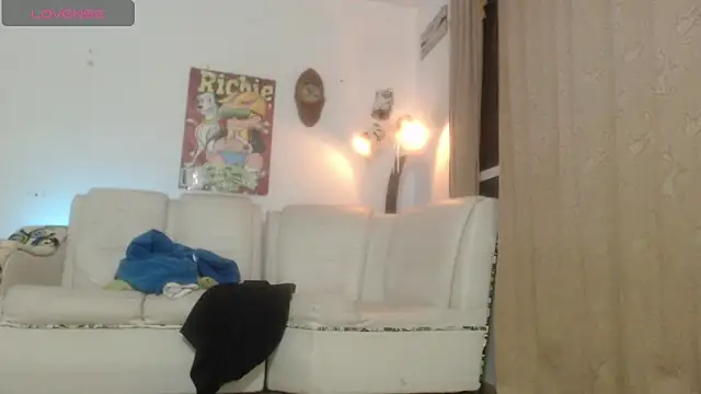 Thomasjons  online show from 04/23/26, 03:19