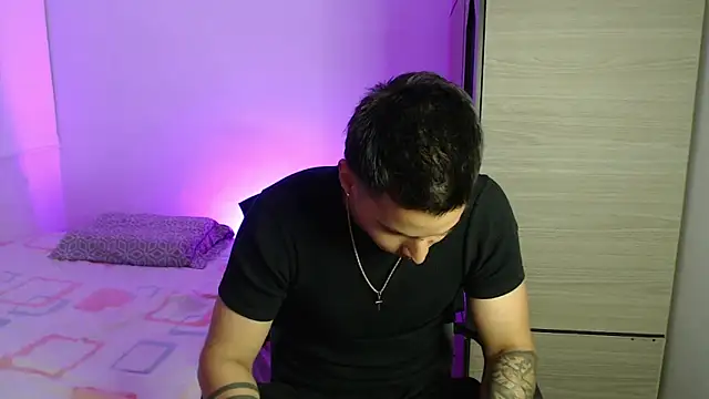 valentinosex1 online show from 11/25/25, 09:26