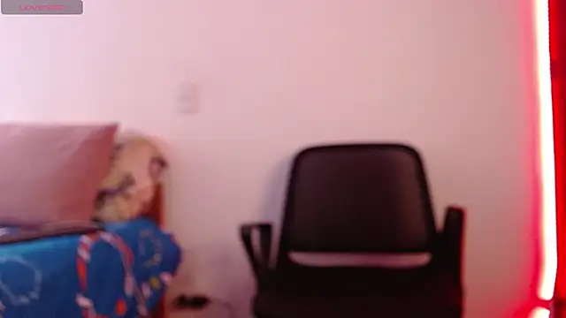 axel davis  online show from 10/10/25, 01:32