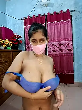 Cute Faria online show from 10/28/25, 04:42