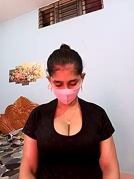 Cute Faria online show from 12/15/25, 03:44