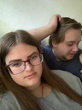 Snapshot of CurvyPaar2 chatting on 10/01/25, 07:58 CurvyPaar2 online show from 10/01/25, 07:58