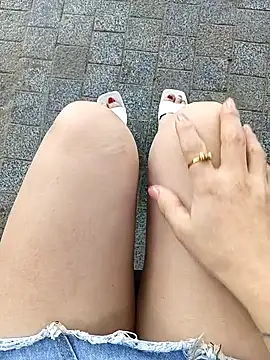 Jessical--Li online show from 10/22/25, 03:40