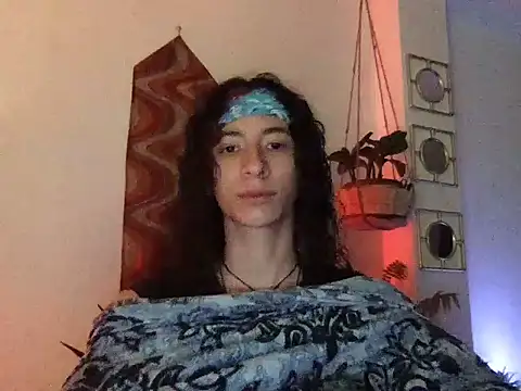 Snapshot of camille_delrey chatting on 09/14/25, 12:43 camille delrey online show from 09/14/25, 12:43