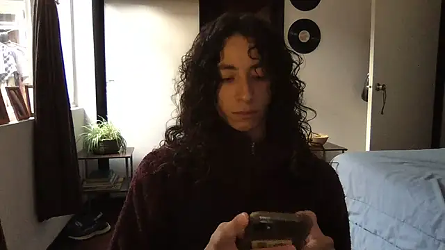 Snapshot of camille_delrey chatting on 11/25/25, 10:21 camille delrey online show from 11/25/25, 10:21