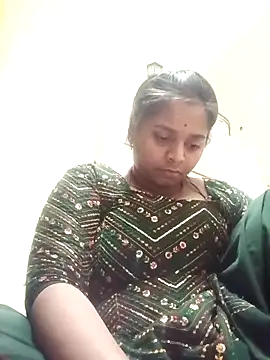 Hot crety online show from 12/20/25, 03:19