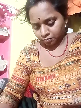 Hot crety online show from 04/22/26, 07:59