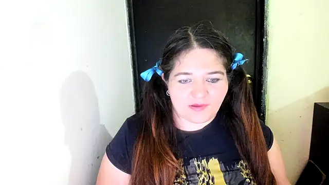 Daphne girlsex online show from 03/06/26, 05:15