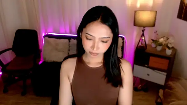 Snapshot of Sassy_Suzuhime chatting on 10/18/25, 02:03 Sassy Suzuhime online show from 10/18/25, 02:03