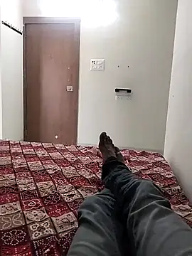 Snapshot of Wet_BunnyFun chatting on 11/19/25, 09:42 Wet BunnyFun online show from 11/19/25, 09:42