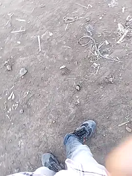 Snapshot of Wet_BunnyFun chatting on 12/19/25, 08:43 Wet BunnyFun online show from 12/19/25, 08:43