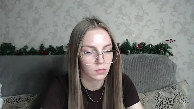 HitGyrl online show from 02/11/26, 08:14