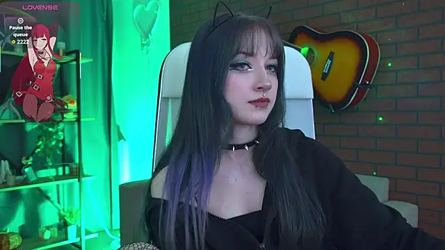 LiliLuna online show from 02/20/26, 03:56