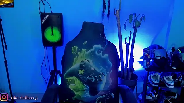 Snapshot of zeus_7777 chatting on 02/18/26, 10:17 zeus 7777 online show from 02/18/26, 10:17