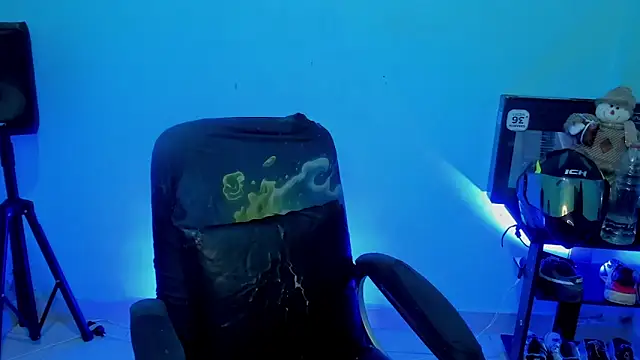 zeus 7777 online show from 04/13/26, 07:36