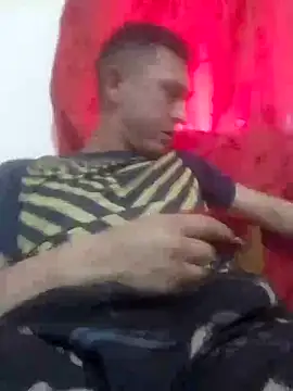 Snapshot of Franswat95 chatting on 10/19/25, 09:59 Franswat95 online show from 10/19/25, 09:59