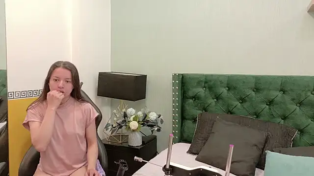 VioletaNova online show from 07/02/26, 12:22