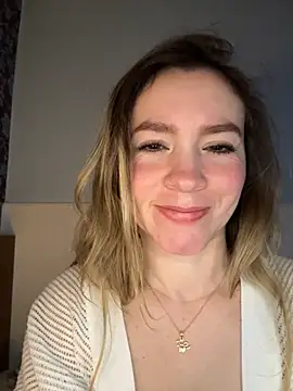 Snapshot of BritgetPsychol chatting on 09/26/25, 03:32 BritgetPsychol online show from 09/26/25, 03:32