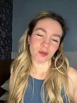 Snapshot of BritgetPsychol chatting on 11/12/25, 05:08 BritgetPsychol online show from 11/12/25, 05:08