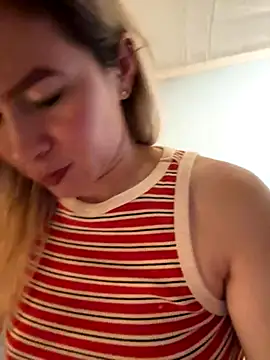 Snapshot of BritgetPsychol chatting on 12/03/25, 03:25 BritgetPsychol online show from 12/03/25, 03:25