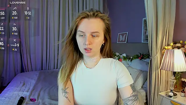 Rina Panic online show from 04/11/26, 01:10