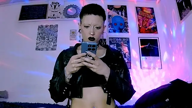 plutonbluemooon333 online show from 07/14/26, 02:05